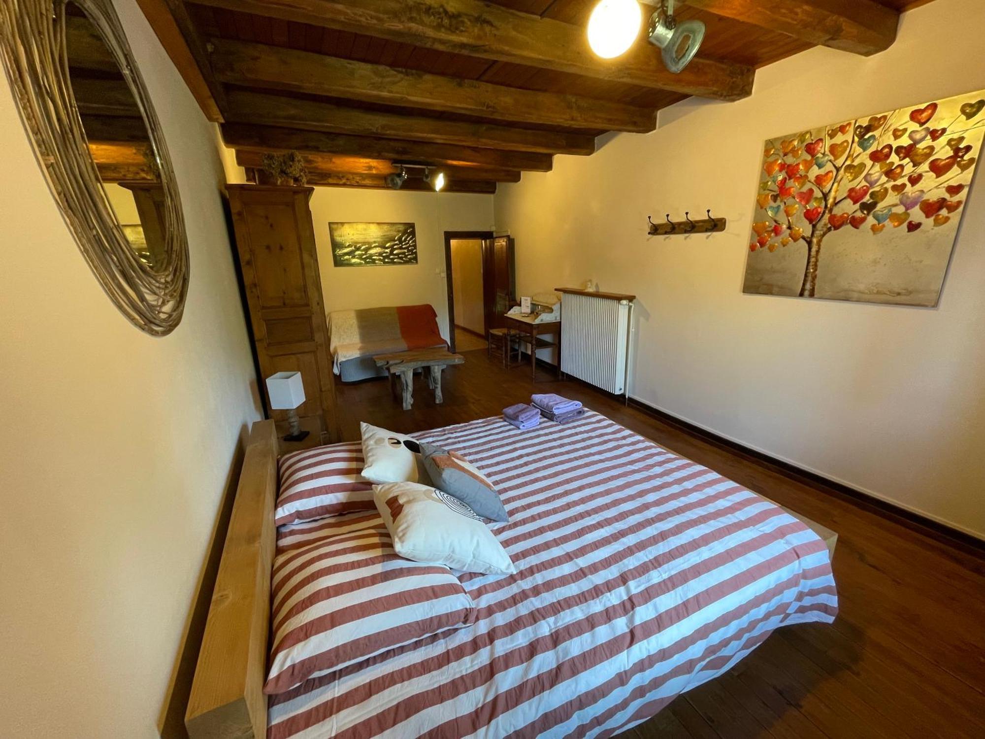Chambres D'Hotes Avec Entree Privative Au Calme Dans Maison De Village 생조리오즈 외부 사진